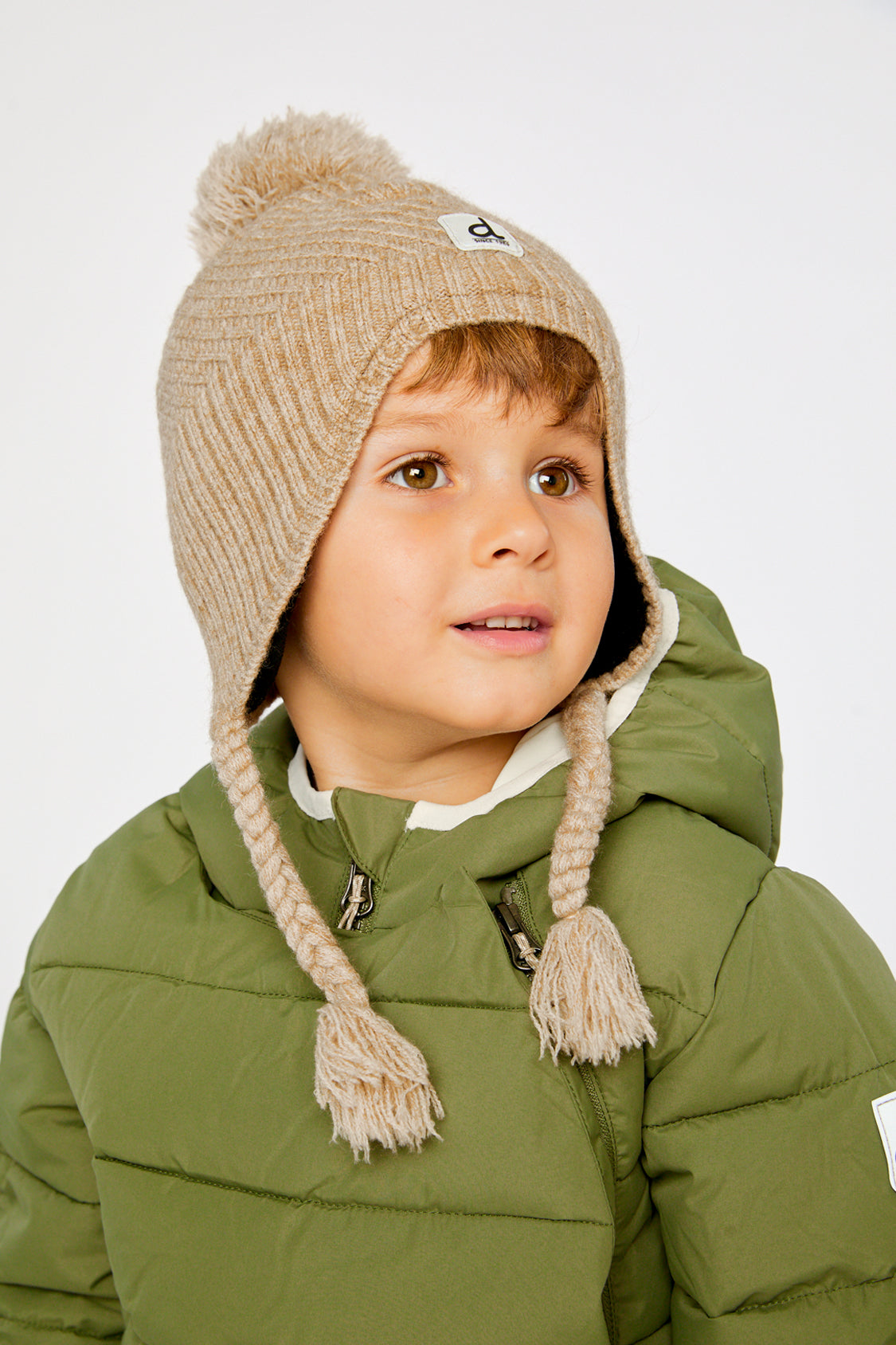 Winter Peruvian Knit Hat With Pompom Taupe